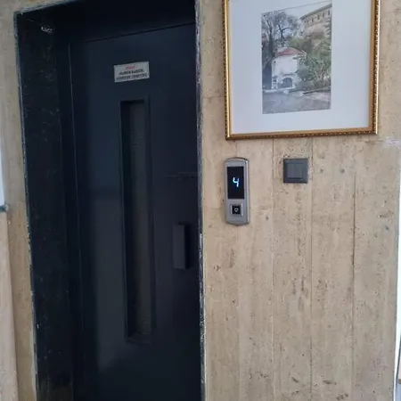 Appart hôtel Royal Homes 503
